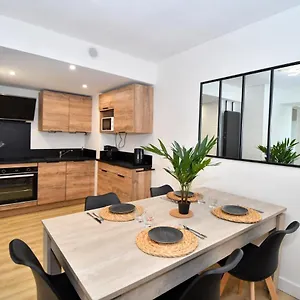 Appartement T2 Cosy En Centre-ville Proche Du Avec Balcon, Aix-les-Bains